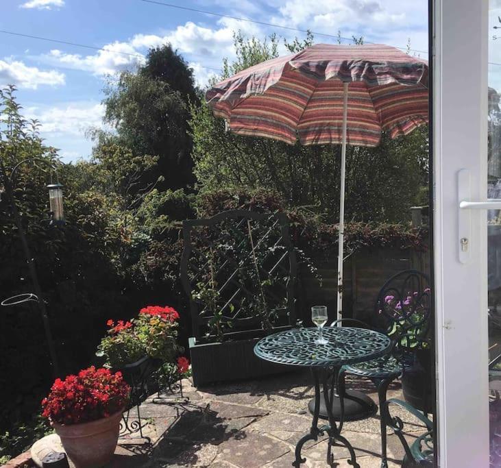 Double Room With Ensuite Shower Room In Quiet, Private House Worthing Bagian luar foto