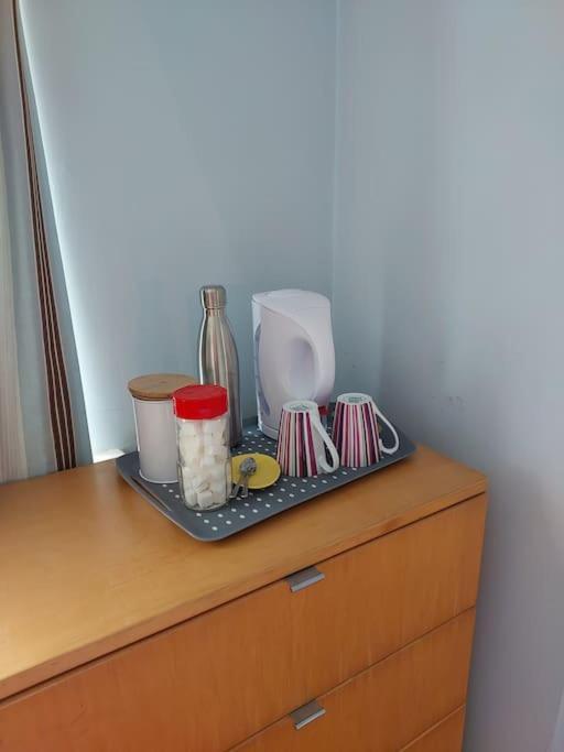 Double Room With Ensuite Shower Room In Quiet, Private House Worthing Bagian luar foto